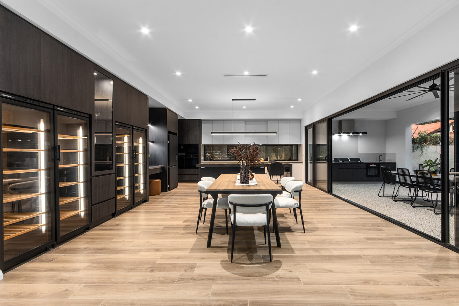 Kinross Dining Outdoor - Atrium Homes